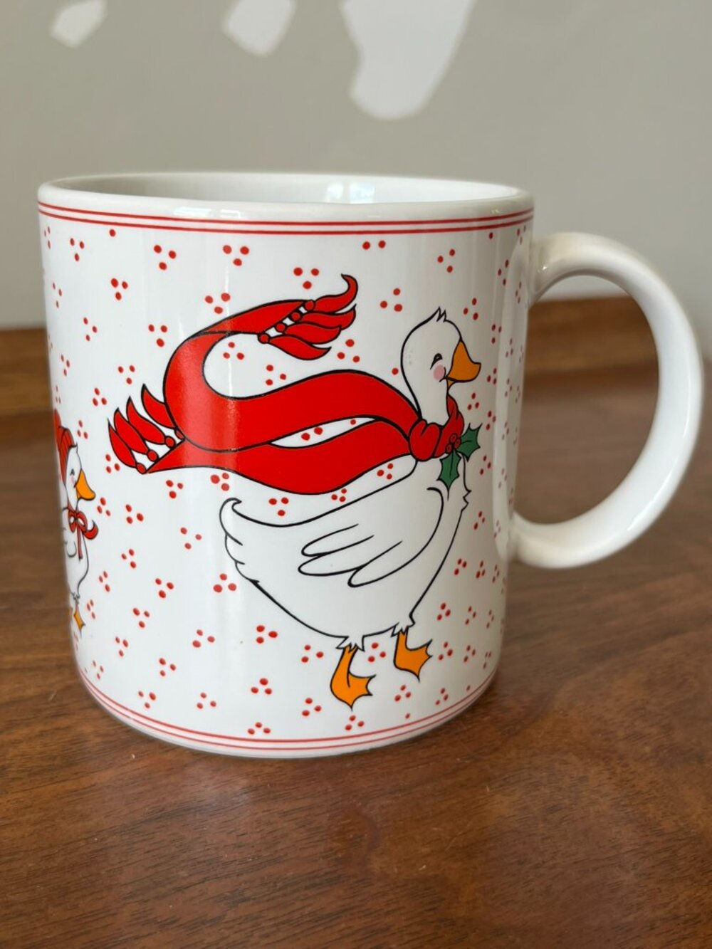 Vintage Colonial Candle Christmas Geese Family Mug Mom Goose & Babies Red Scarf
